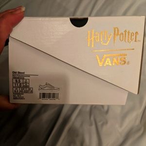 Harry Potter Golden Snitch Vans size 11W, 9.5M